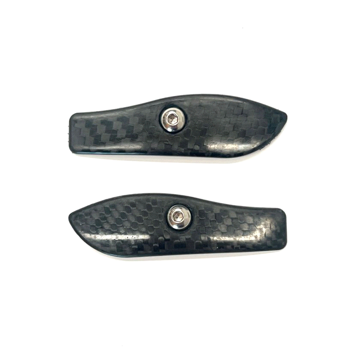 PLACCHETTE in fibra di carbonio per il fissaggio del frontino STANDARD FR05, resistenti e dal design ricercato per un tocco di stile in più. 